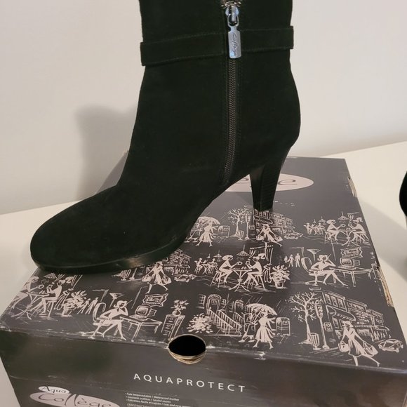 Acqua College Booties - Picture 2 of 4